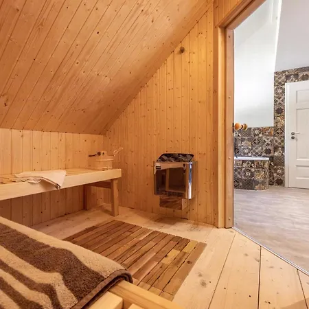 Appartement Mit Dachterrasse